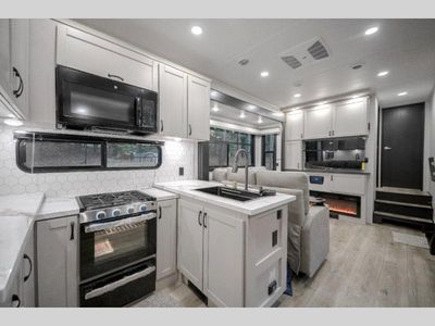 2026 Jayco Seismic - Photo 4