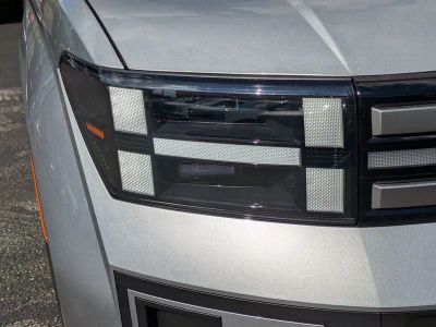 2026 Hyundai SANTA FE HYBRID — photo 10 view