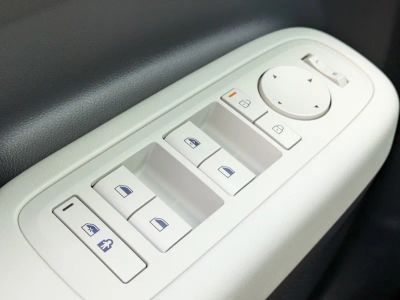 2026 Hyundai SANTA FE HYBRID — photo 21 view