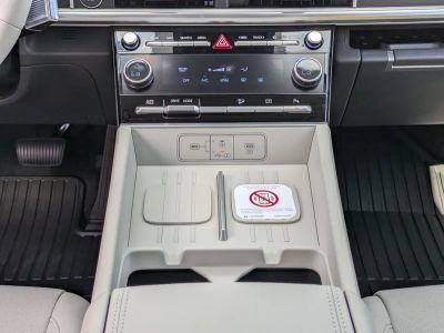 2026 Hyundai SANTA FE HYBRID — photo 19 view