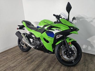 2026 Kawasaki Ninja 500 - Photo 3