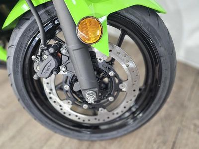 2026 Kawasaki Ninja 500 - Photo 10