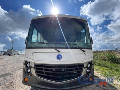 2018 Holiday Rambler Vacationer - Photo 3