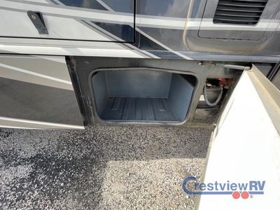 2018 Holiday Rambler Vacationer - Photo 14