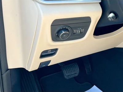 2026 Jeep Grand Cherokee — photo 10 view