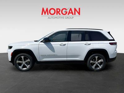 2026 Jeep Grand Cherokee — interior view
