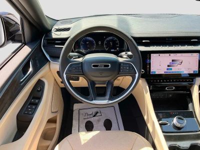 2026 Jeep Grand Cherokee — photo 23 view