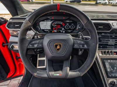 2024 Lamborghini Urus — photo 28 view