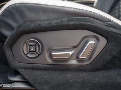 2024 Lamborghini Urus — photo 26 view