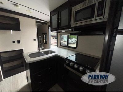2018 Coachmen RV Spirit Ultra Lite - Photo 11