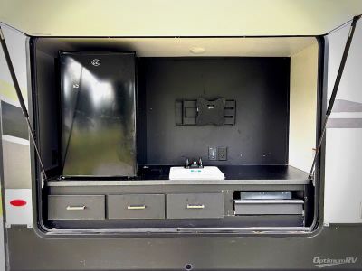 2022 Keystone Outback — photo 17 view