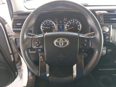 2019 Toyota 4Runner — photo 12 view