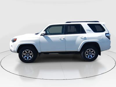 2019 Toyota 4Runner — interior view