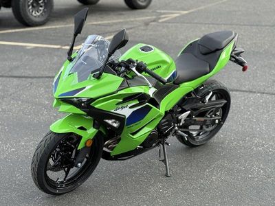 2026 Kawasaki Ninja 500 SE ABS - Photo 2