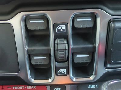 2026 Jeep Wrangler — photo 26 view
