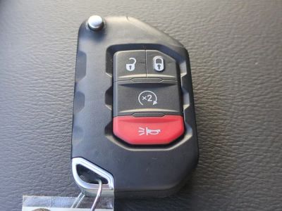 2026 Jeep Wrangler — photo 32 view