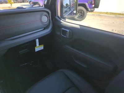 2026 Jeep Wrangler — photo 17 view