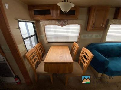 2010 Dutchmen RV Grand Junction GCR - Photo 17