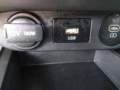 2024 Hyundai Elantra — photo 19 view