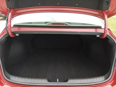 2024 Hyundai Elantra — photo 11 view