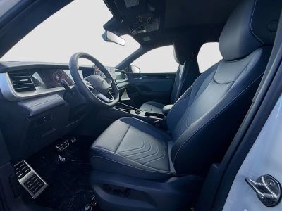 2026 Volkswagen Tiguan — photo 16 view