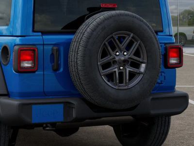 2026 Jeep Wrangler — photo 13 view
