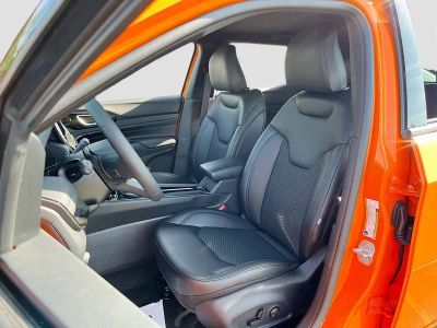 2026 Jeep Compass — photo 17 view