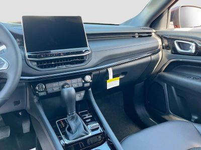 2026 Jeep Compass — photo 19 view