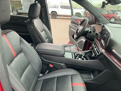 2024 Chevrolet Traverse - Photo 10