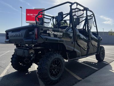 2025 Honda Pioneer 1000-6 Deluxe Crew - Photo 5