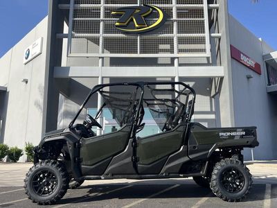 2025 Honda Pioneer 1000-6 Deluxe Crew - Photo 20