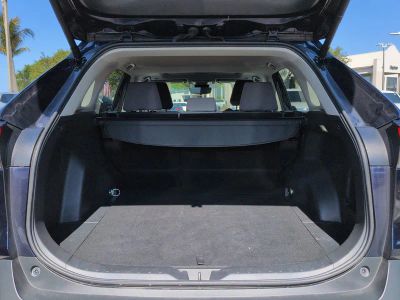2024 Toyota RAV4 — photo 13 view