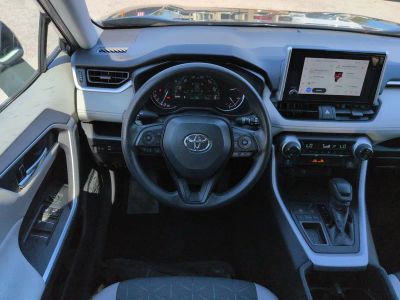 2024 Toyota RAV4 — photo 16 view