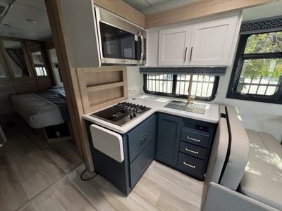 2026 Thor Motor Coach QUANTUM - Photo 8