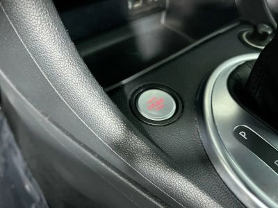2018 Volkswagen Beetle — photo 21 view