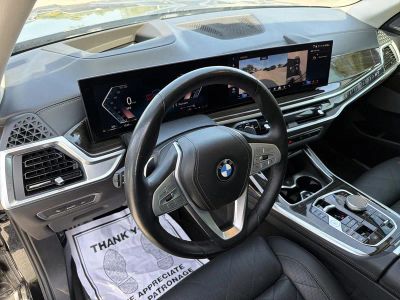 2024 BMW X7 — photo 22 view