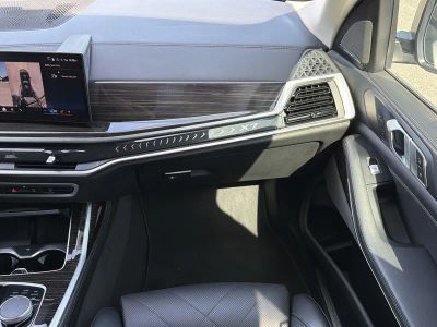 2024 BMW X7 — photo 17 view