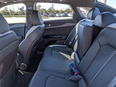 2026 Kia K5 — photo 13 view