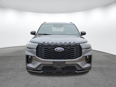 2025 Ford Explorer - Photo 2
