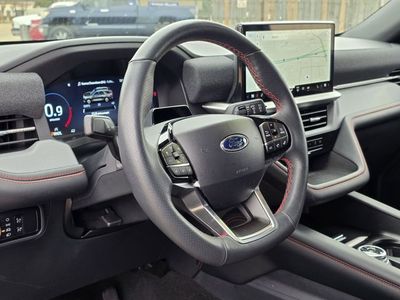 2025 Ford Explorer - Photo 24