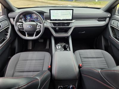 2025 Ford Explorer - Photo 8