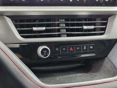 2025 Ford Explorer - Photo 21