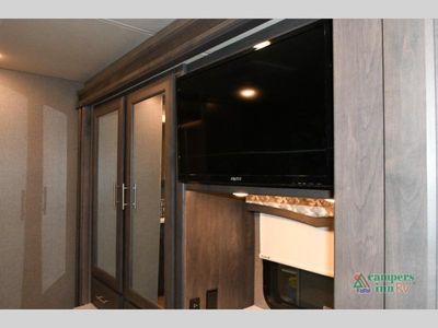 2021 Thor Motor Coach Omni — photo 23 view