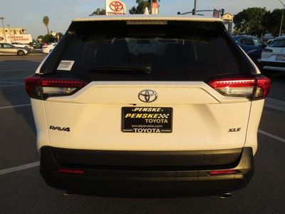 2021 Toyota RAV4 - Photo 9
