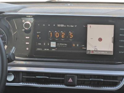 2022 Kia K5 — photo 20 view