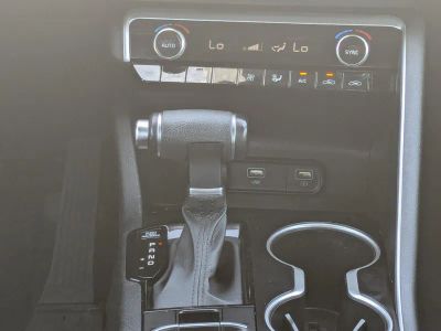 2022 Kia K5 — photo 21 view