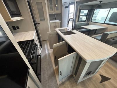 2023 Forest River RV Wildwood Heritage Glen - Photo 28