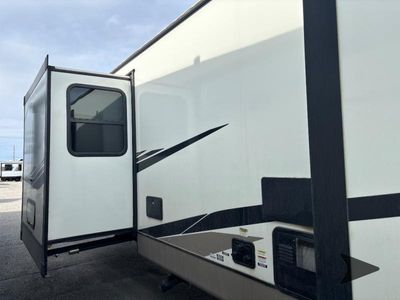 2023 Forest River RV Wildwood Heritage Glen - Photo 6