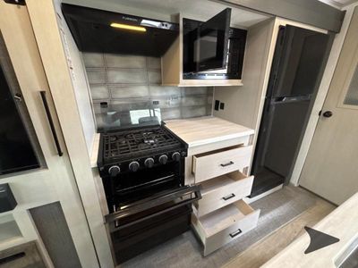 2023 Forest River RV Wildwood Heritage Glen - Photo 27
