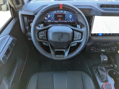 2025 Ford Bronco — photo 14 view